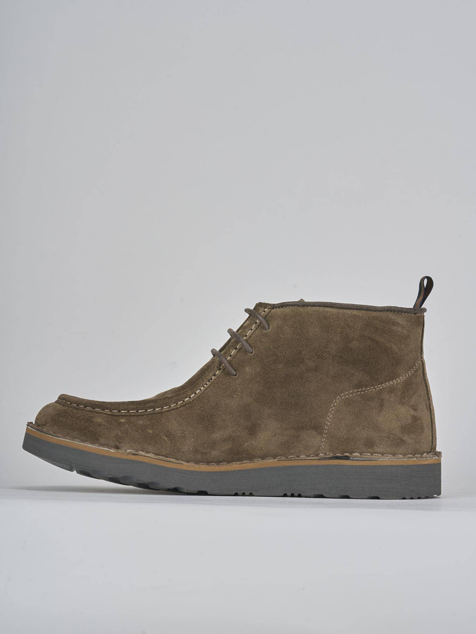 Stivaletti camoscio beige