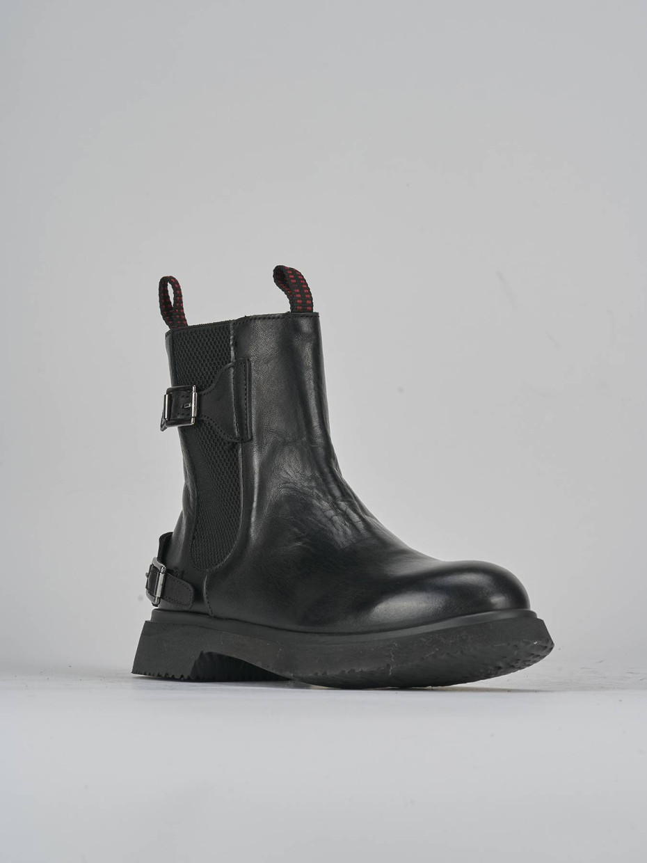 Stivaletti tacco 2cm pelle nero