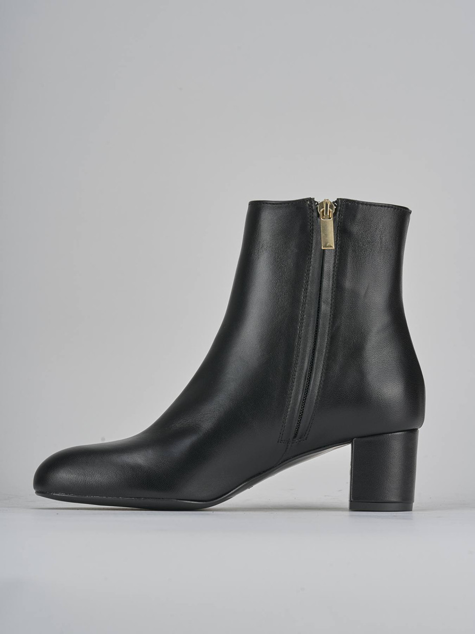 Stivaletti tacco 6cm pelle nero