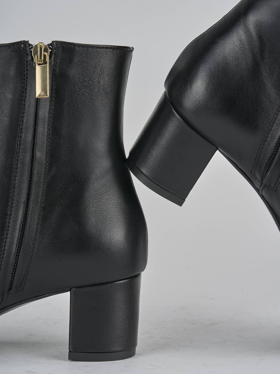 Stivaletti tacco 6cm pelle nero