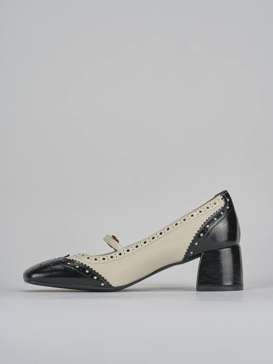 Décolleté e slingback tacco 5cm vernice beige