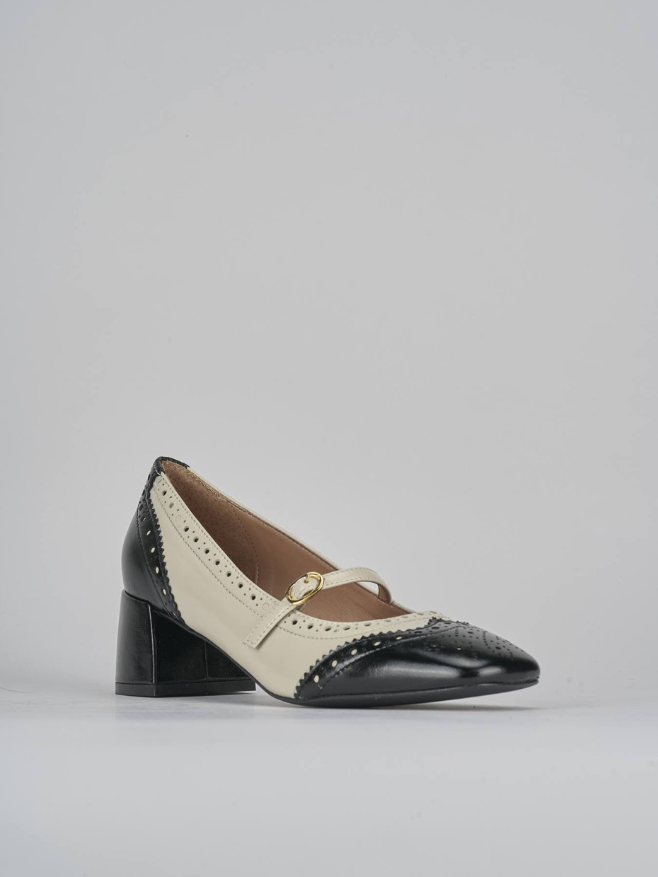 Décolleté e slingback tacco 5cm vernice beige