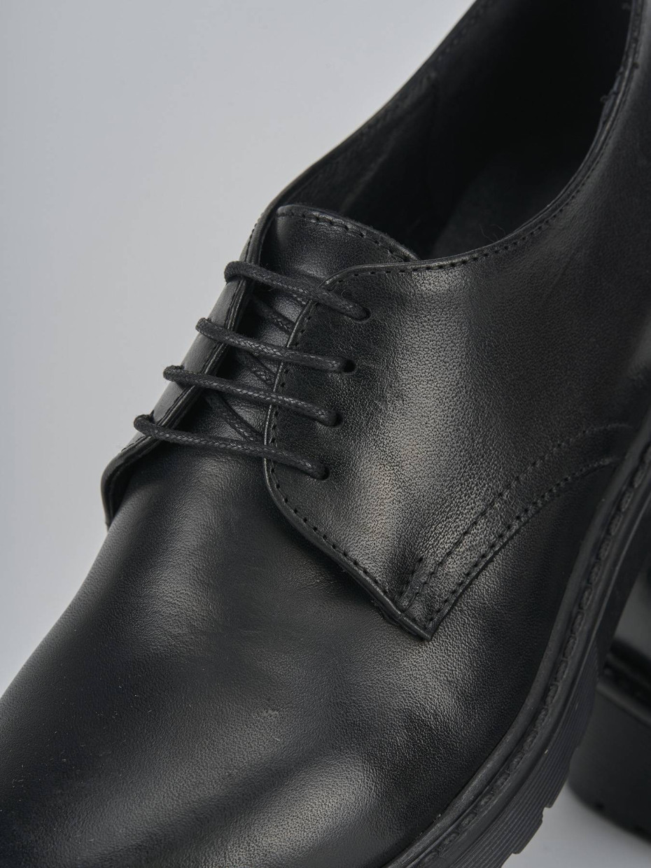 Stringate tacco 2cm pelle nero