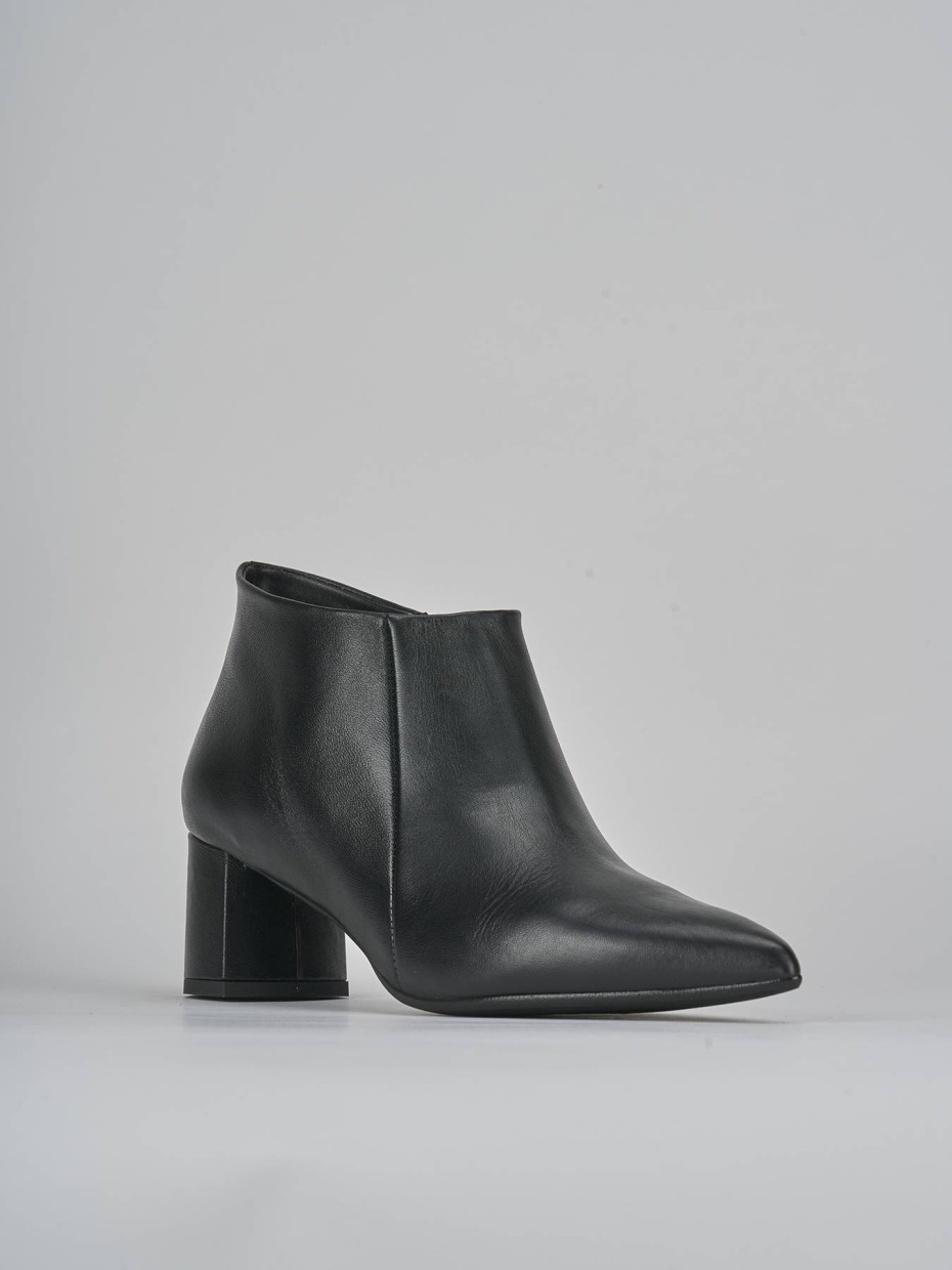 Stivaletti tacco 5cm pelle nero