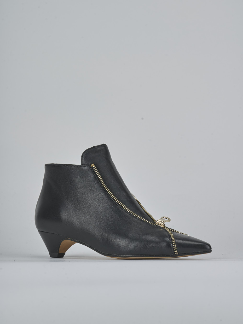 Stivaletti tacco 3cm pelle nero
