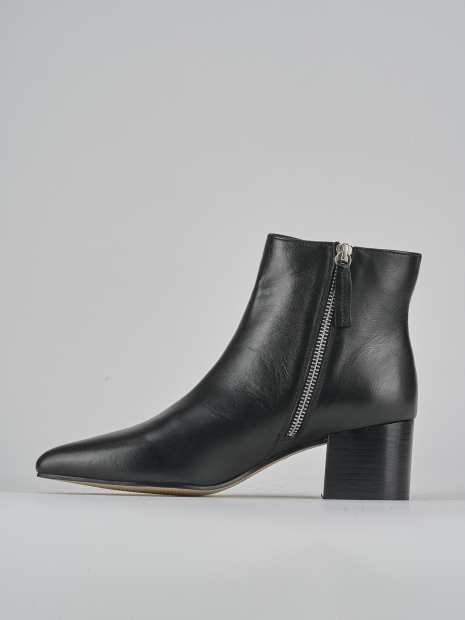 Stivaletti tacco 5cm pelle nero