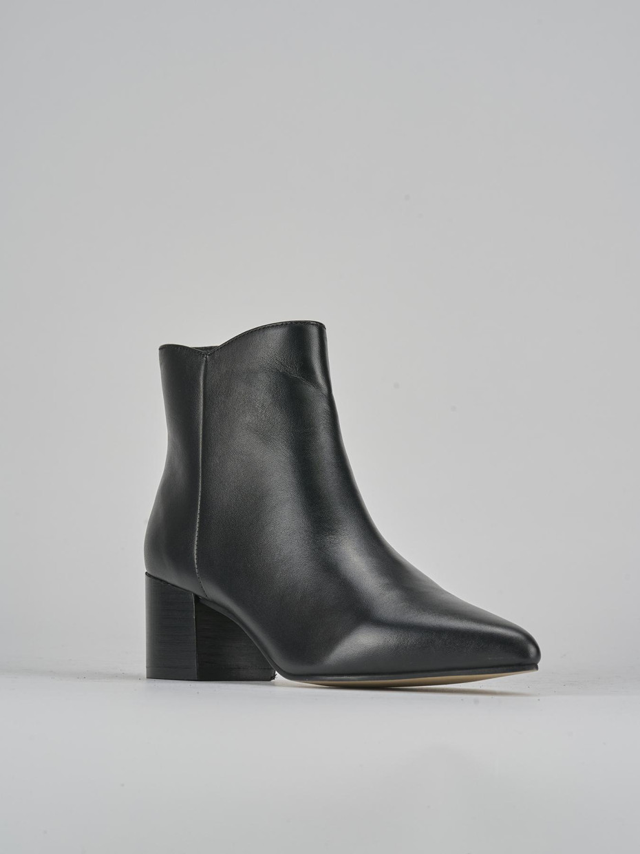 Stivaletti tacco 5cm pelle nero