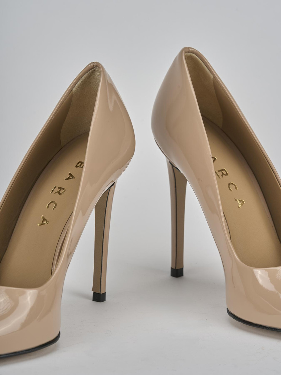 Decollete vernice beige online