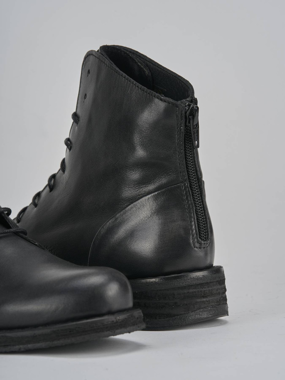 Anfibi tacco 2cm pelle nero