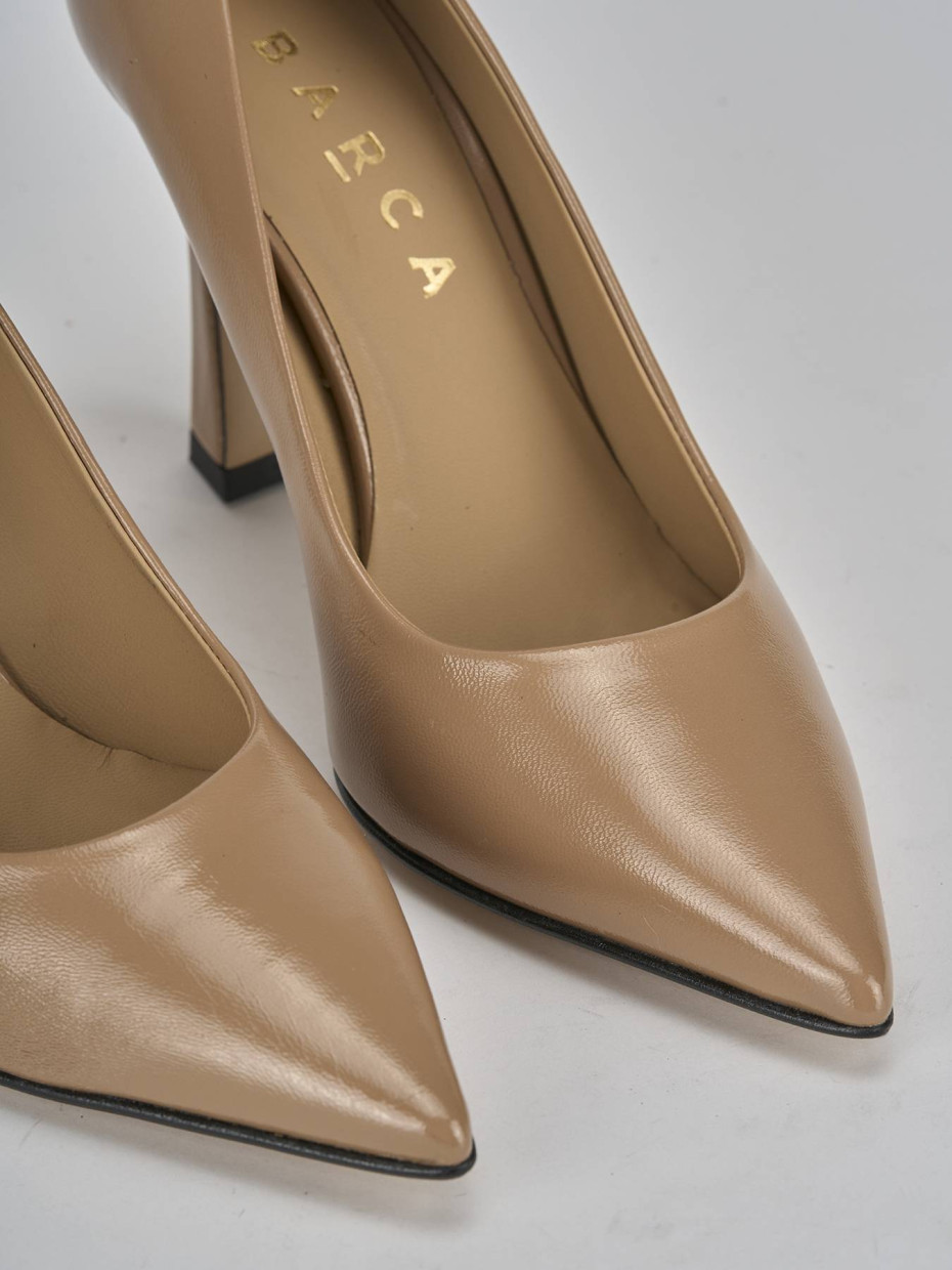 Décolleté e slingback tacco 10cm vernice marrone