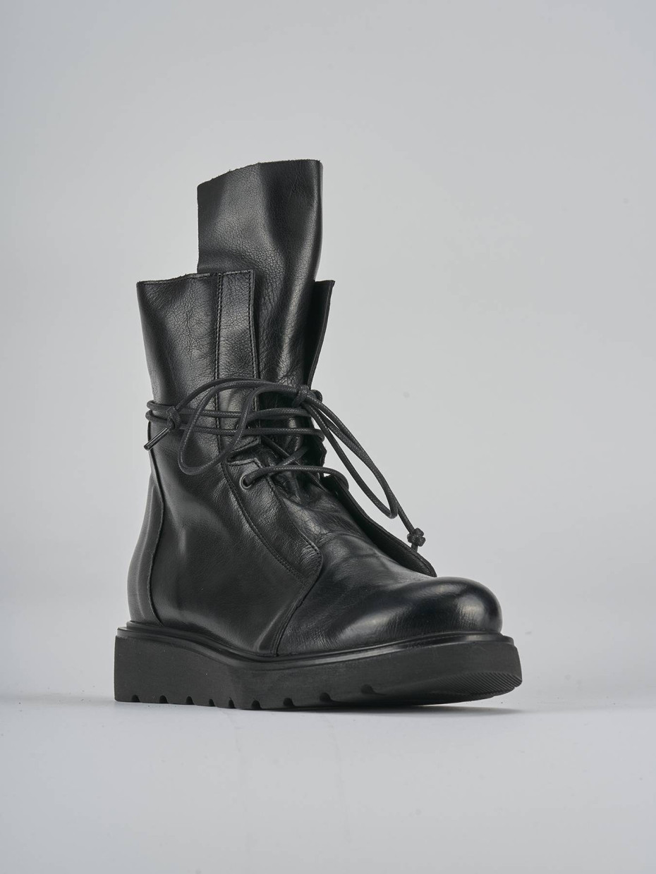 Anfibi tacco 1cm pelle nero