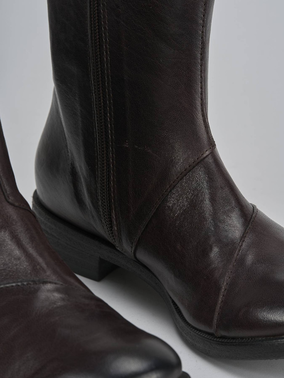 Stivaletti tacco 2cm pelle nero
