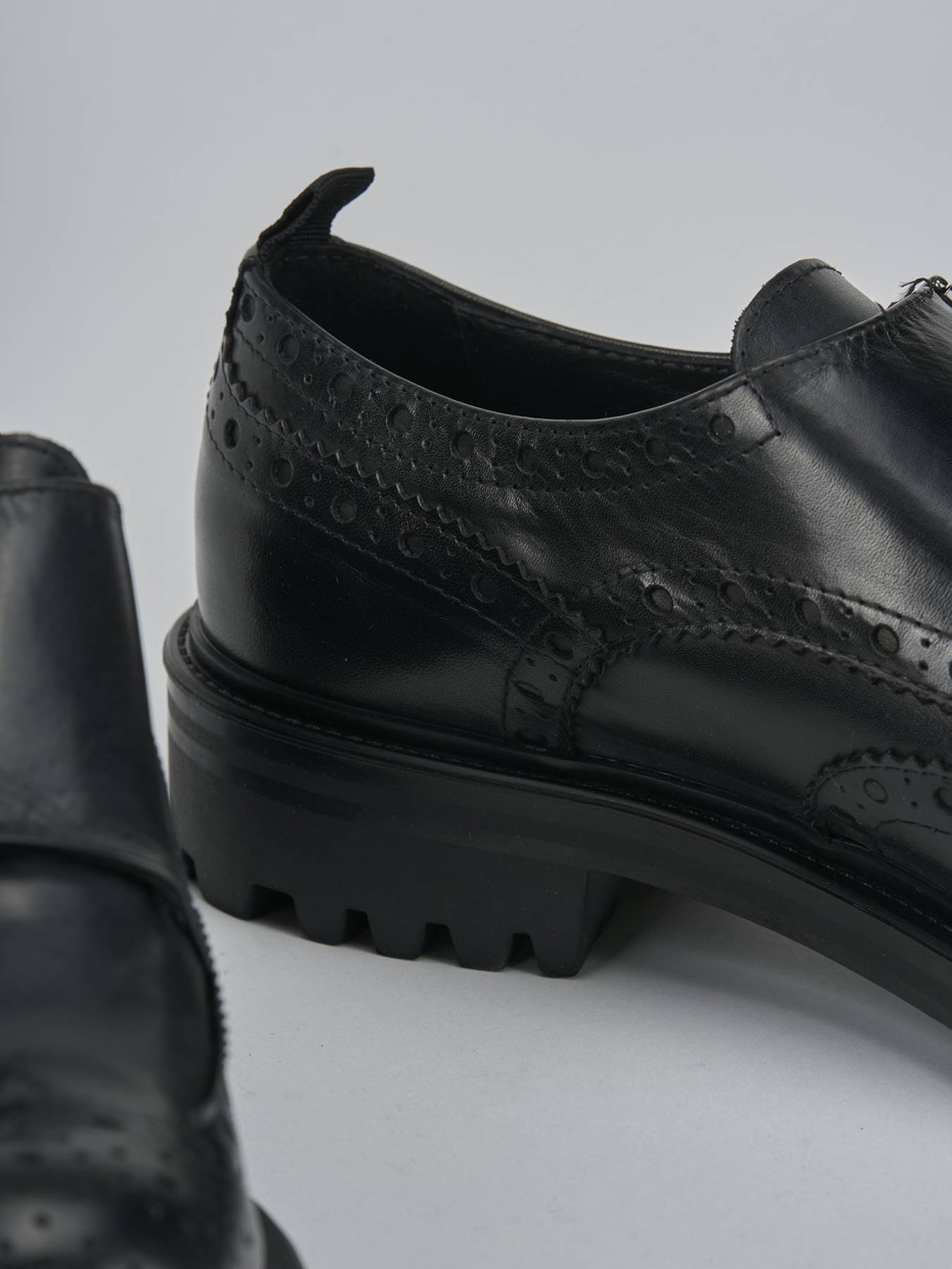 Stringate tacco 2cm pelle nero