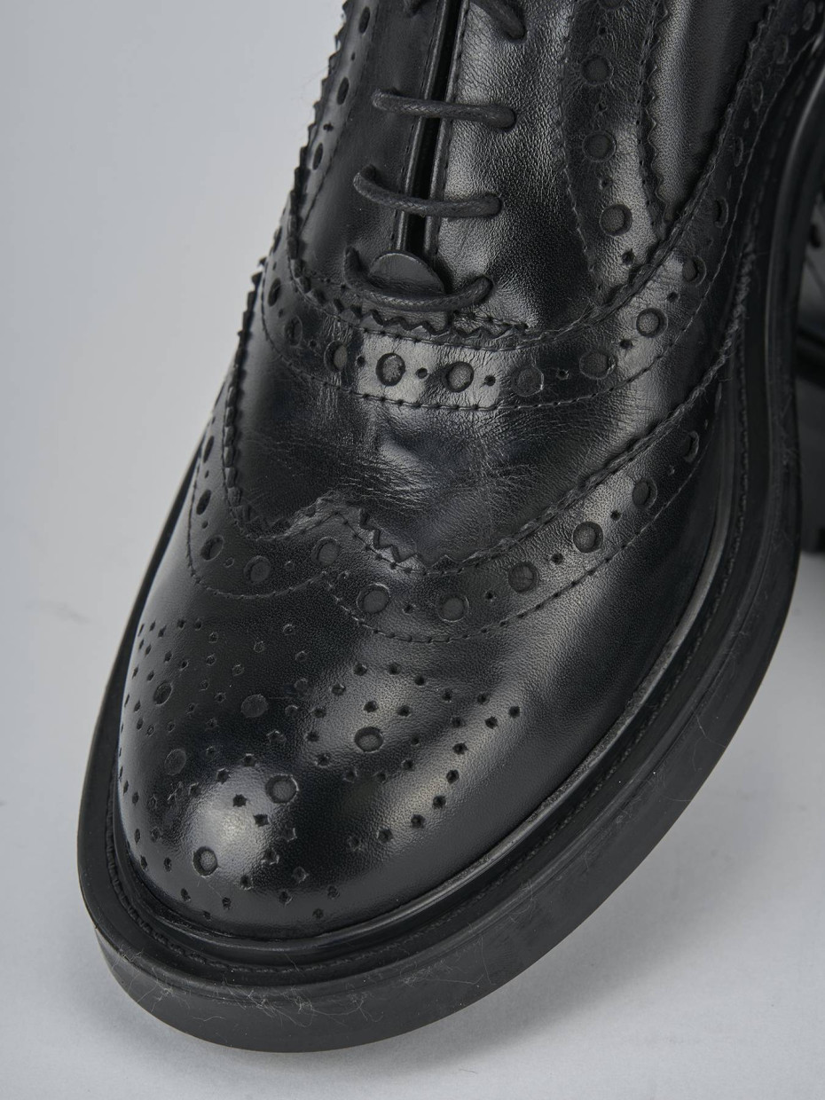 Stringate tacco 2cm pelle nero