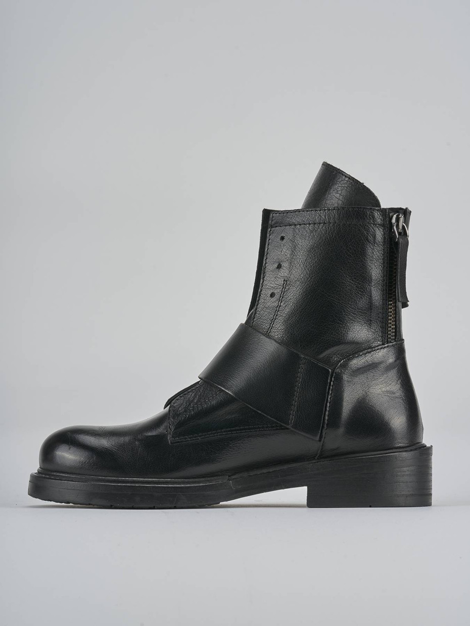 Anfibio tacco 2cm nero pelle