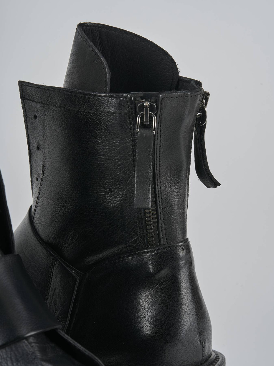 Anfibio tacco 2cm nero pelle