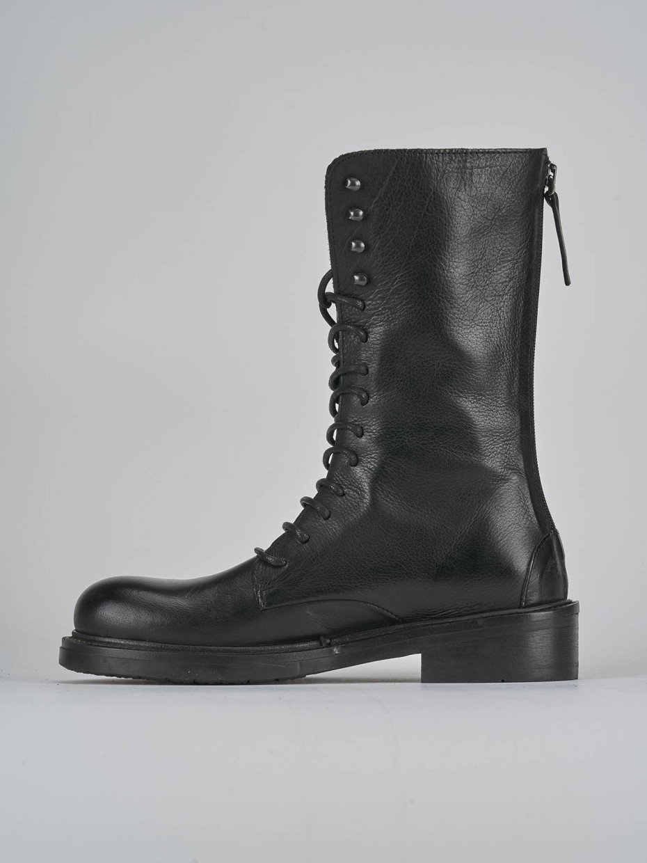 Anfibi tacco 2cm pelle nero
