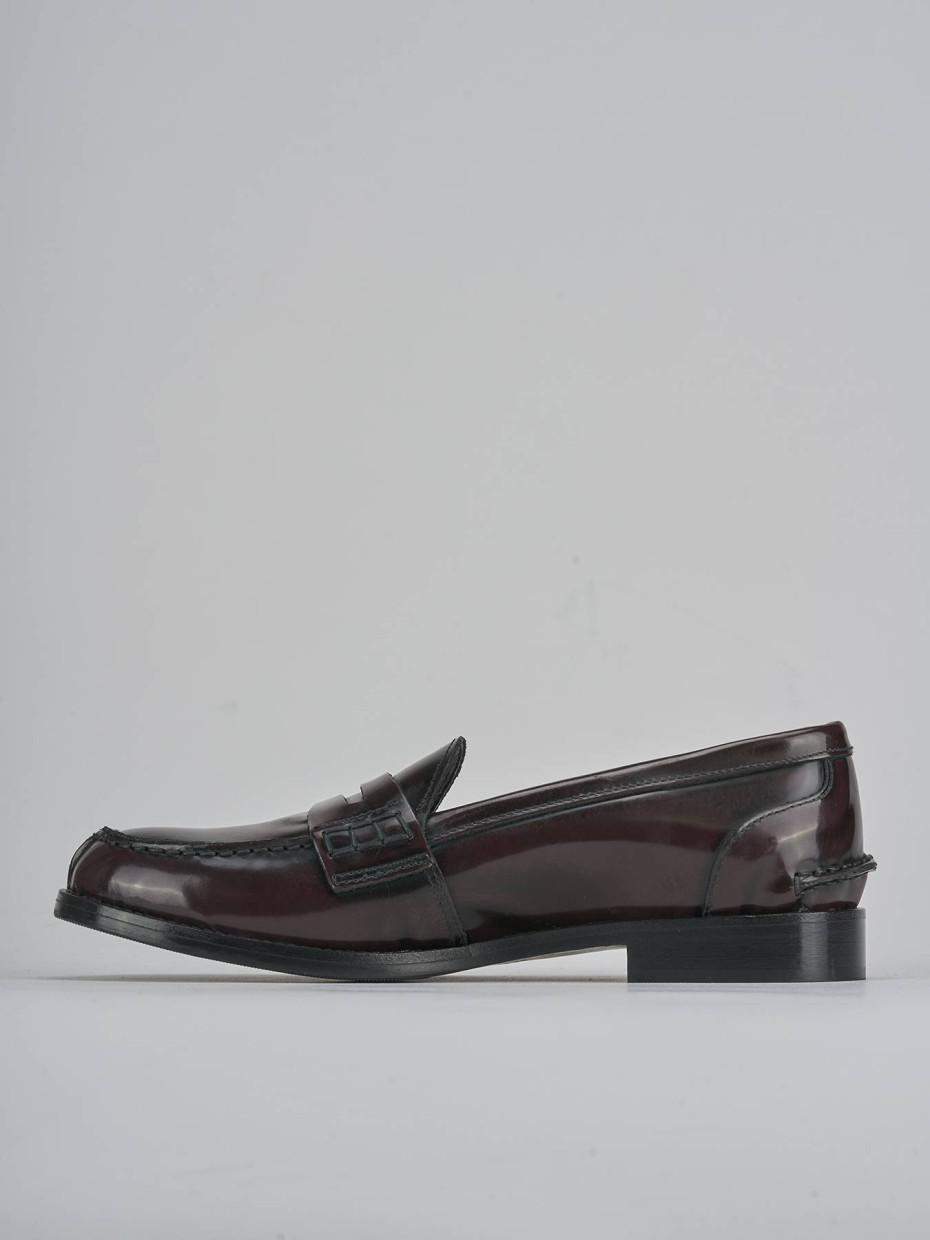 Mocassini tacco 2cm pelle bordo'