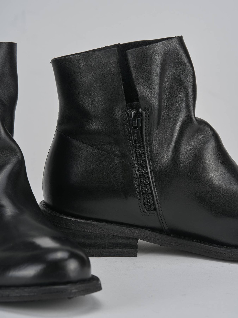Stivaletti tacco 2cm pelle nero
