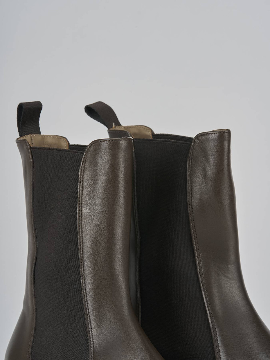 Stivaletti tacco 2cm pelle testa