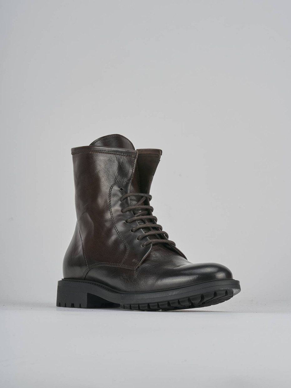 Anfibi tacco 2cm pelle testa