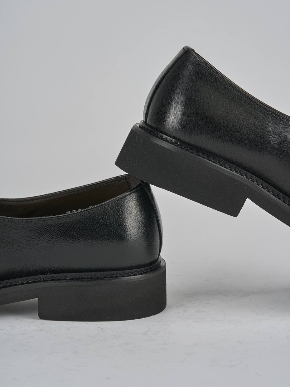 Mocassini tacco 2cm pelle nero