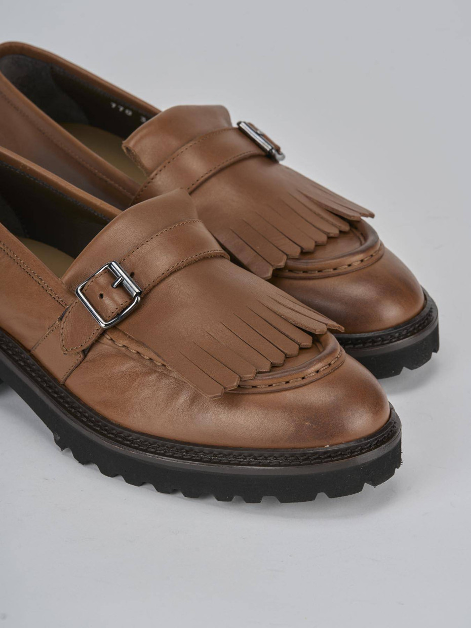 Mocassini tacco 2cm pelle marrone