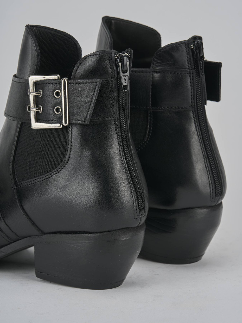 Stivaletti tacco 4cm pelle nero