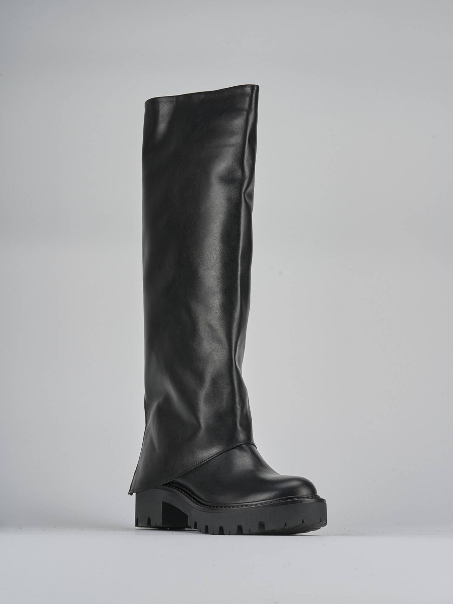 Stivali tacco 3cm pelle nero