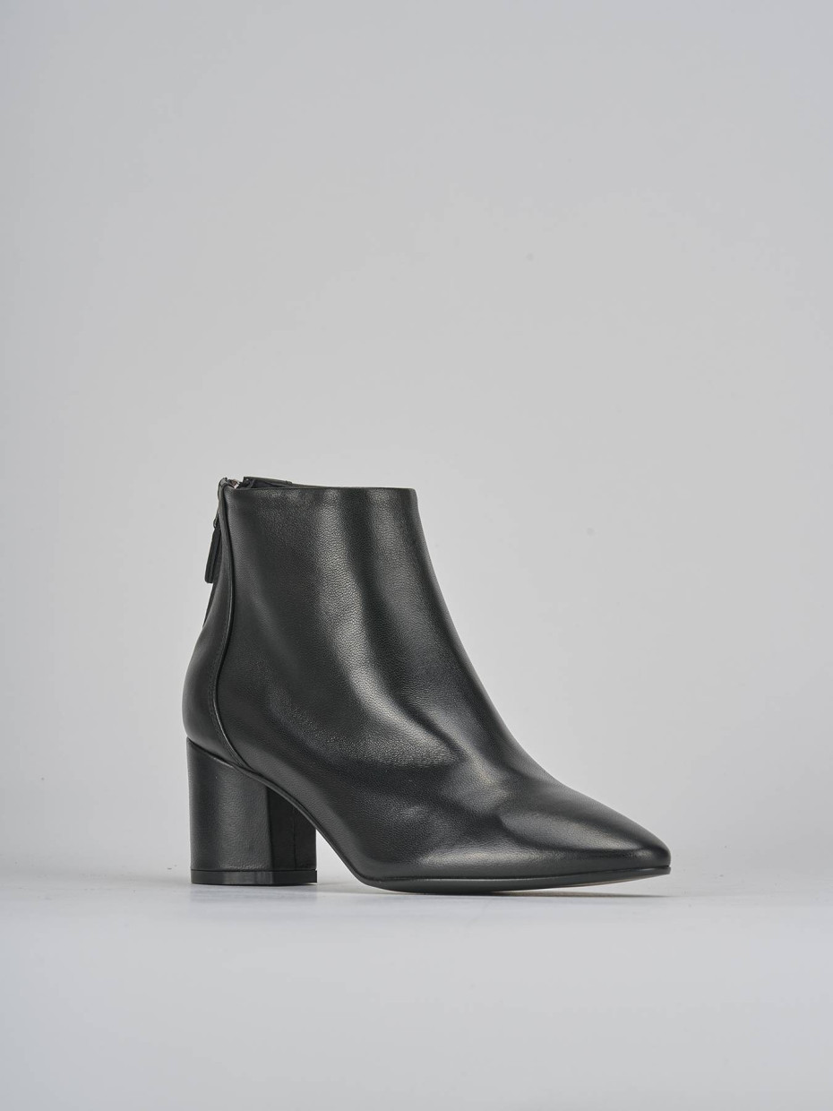 Stivaletti tacco 5cm pelle nero
