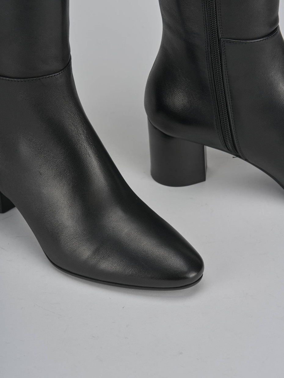 Stivali tacco 5cm pelle nero
