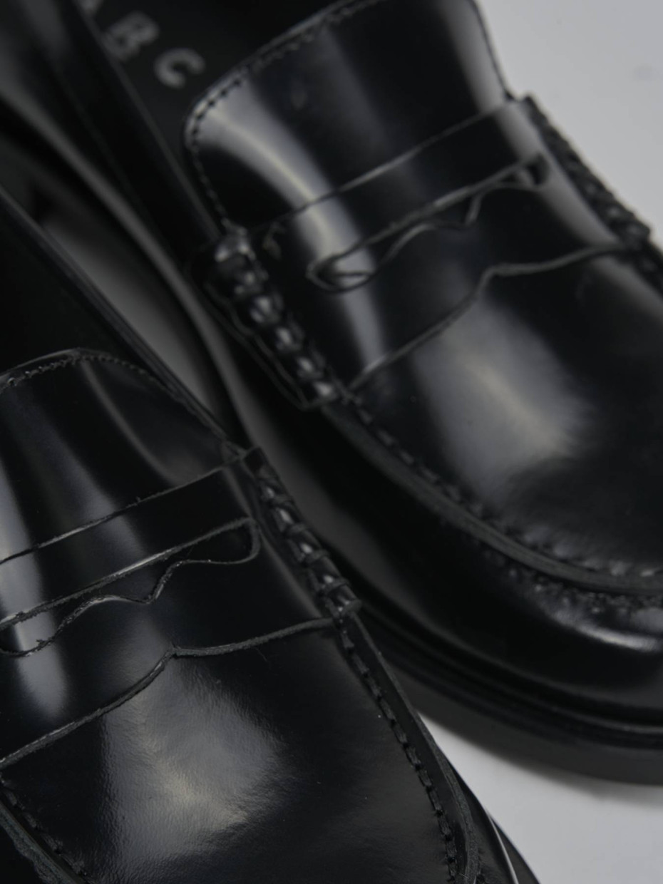 Mocassini tacco 1cm pelle nero