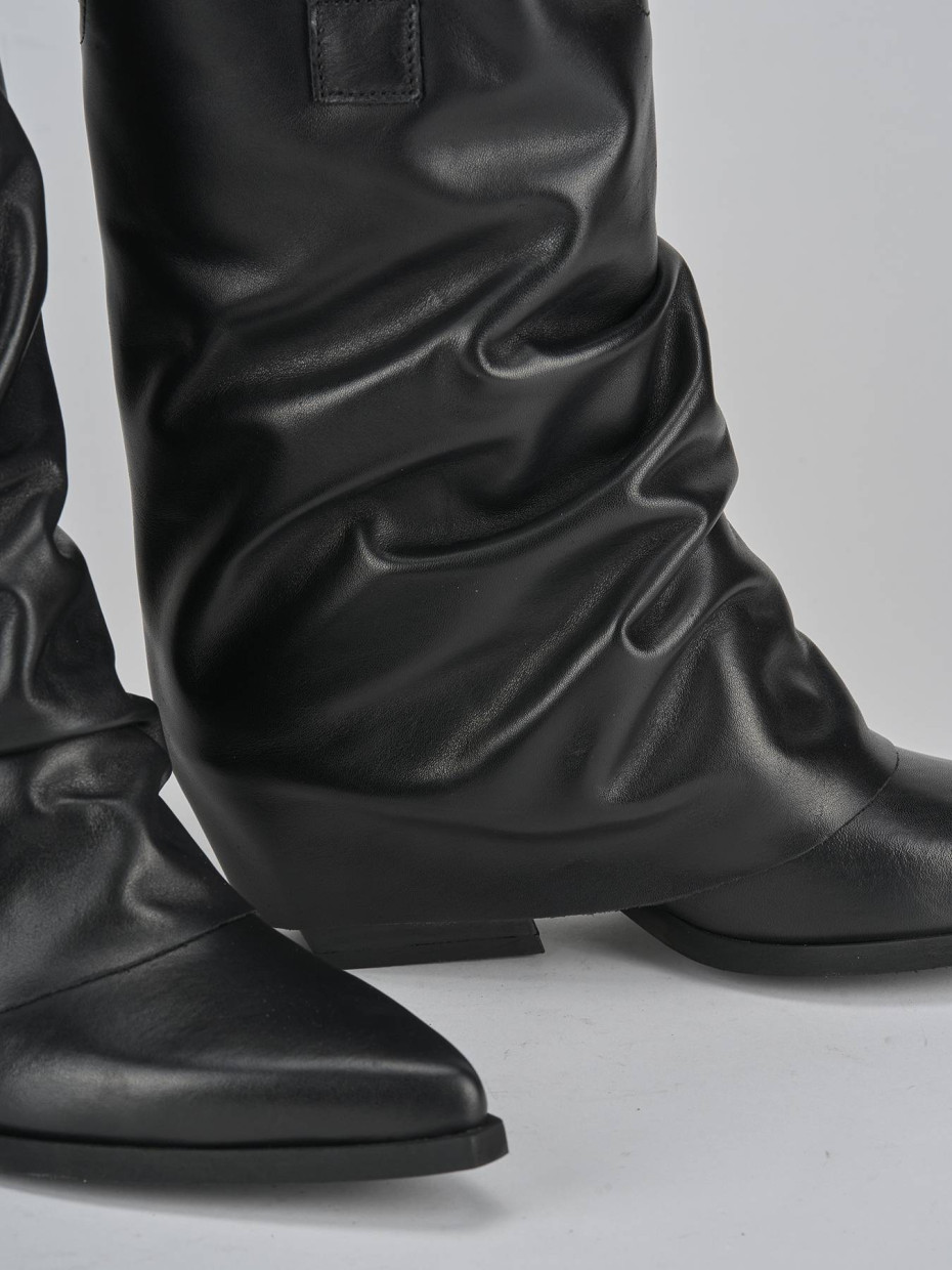 Stivali tacco 5cm pelle nero