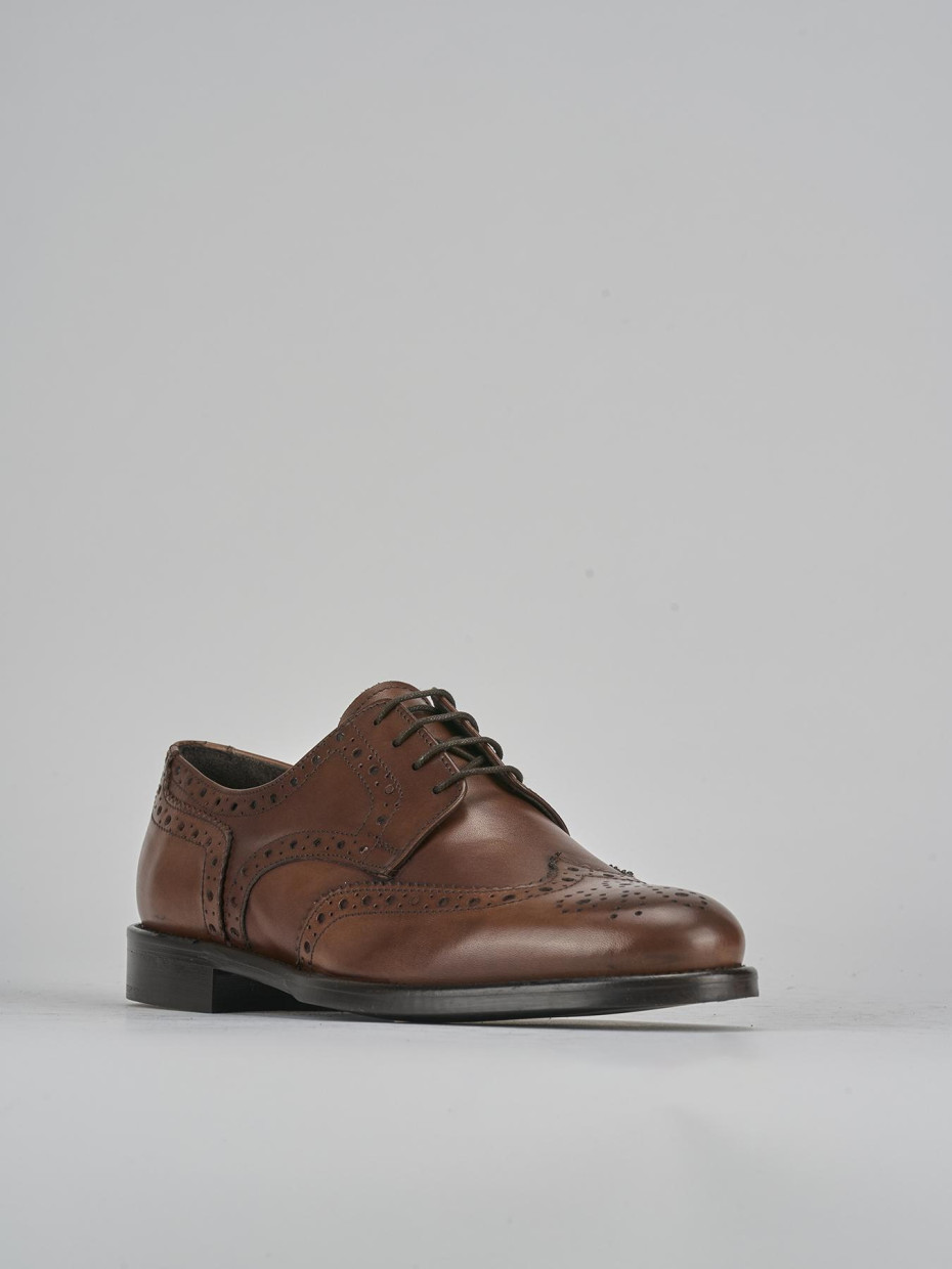 Stringate pelle marrone
