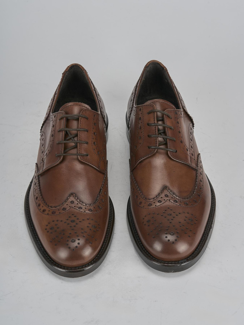 Stringate pelle marrone