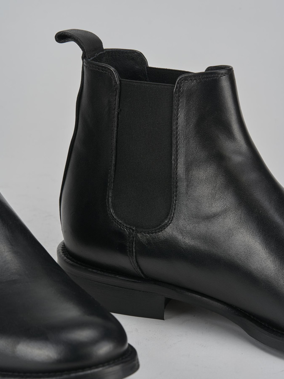 Stivaletti pelle nero