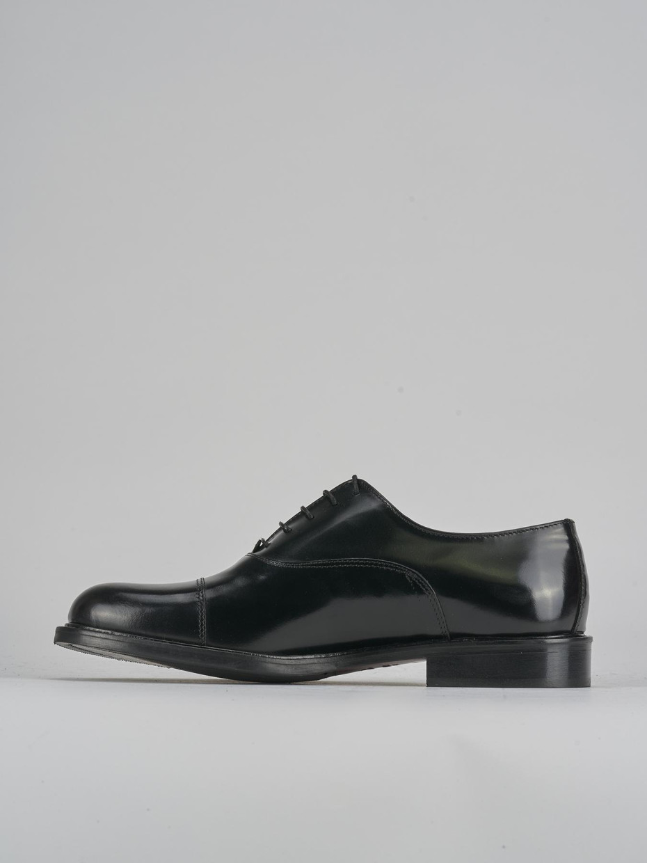 Stringate pelle nero