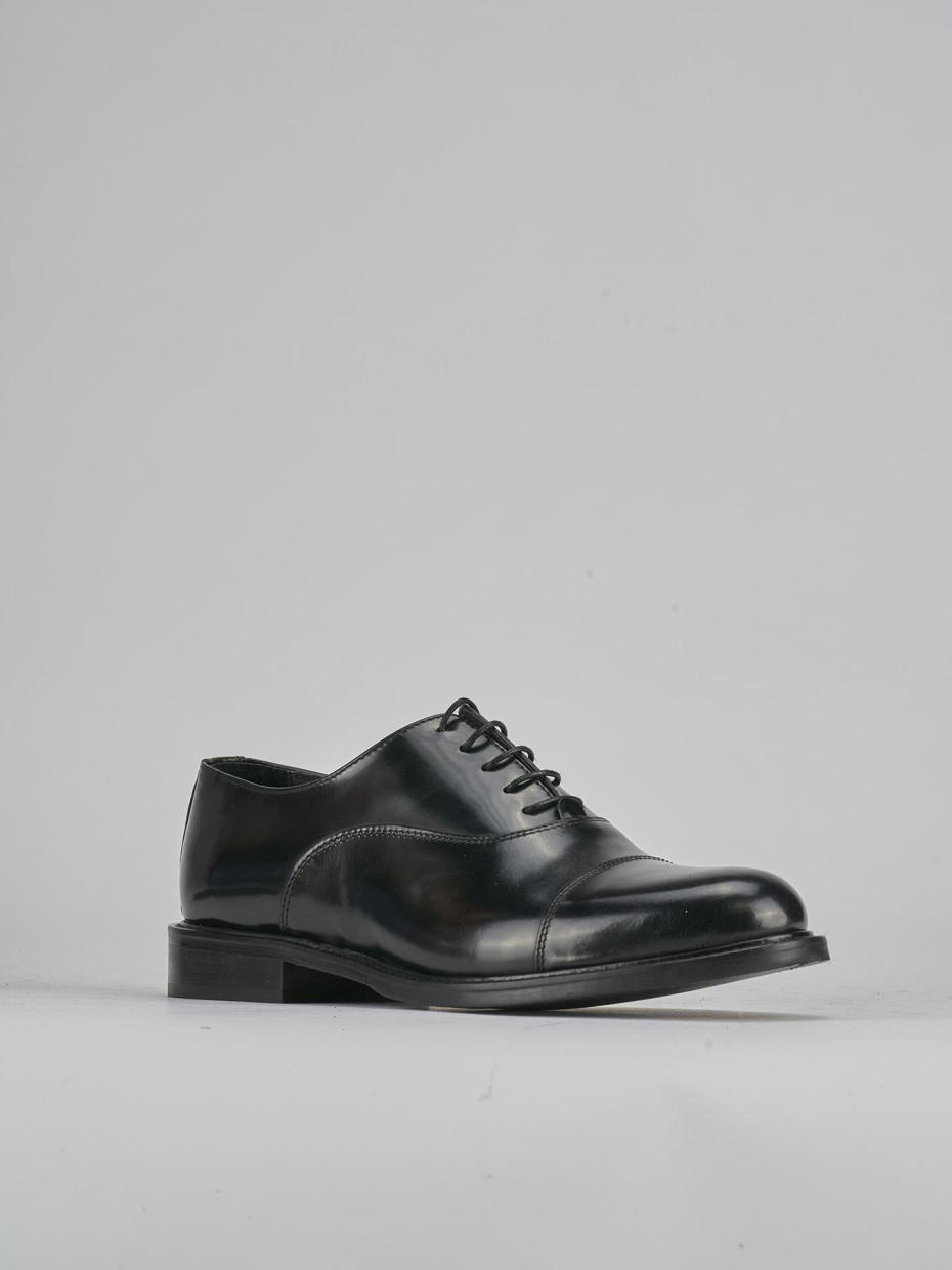Stringate pelle nero