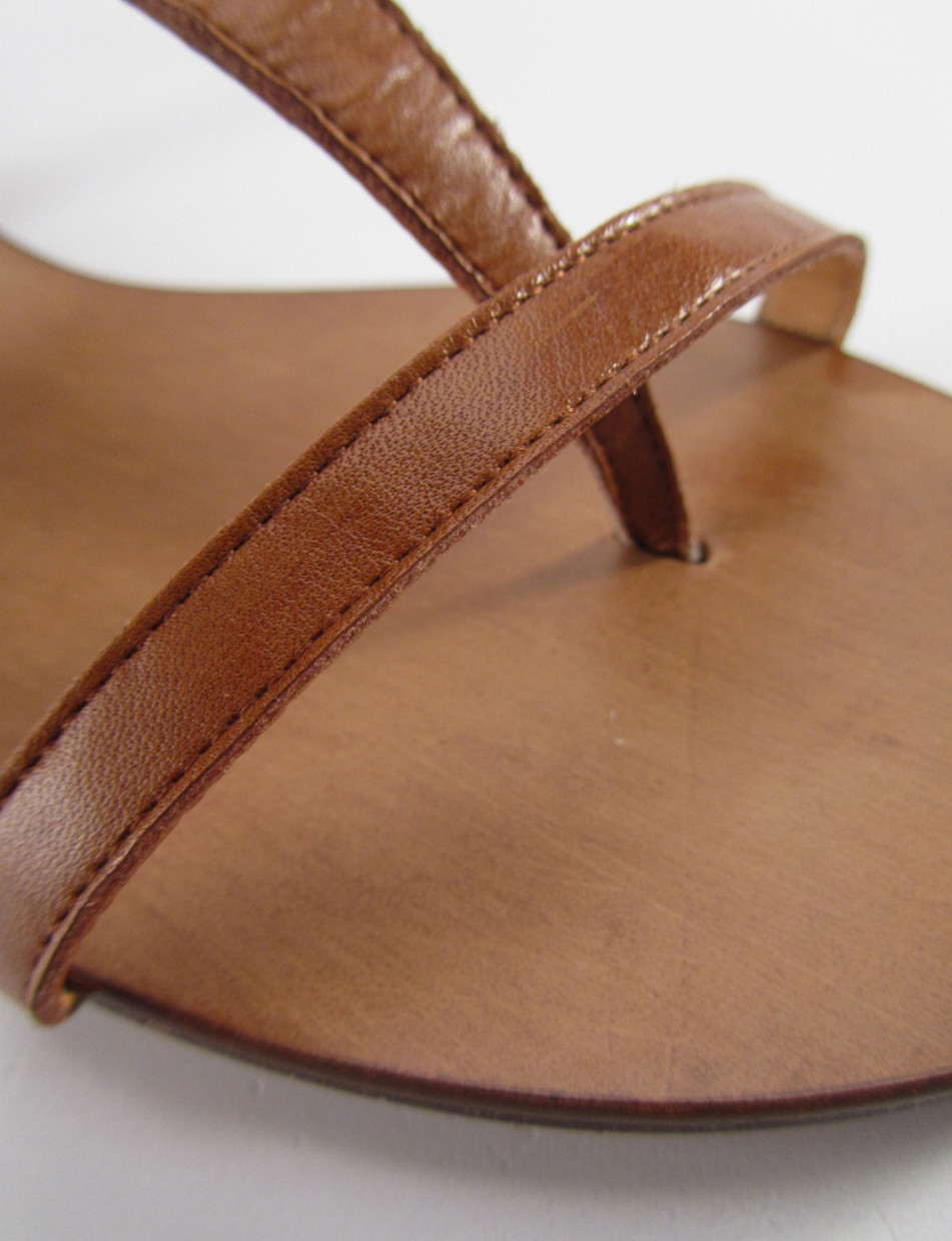 Flip flops brown leather