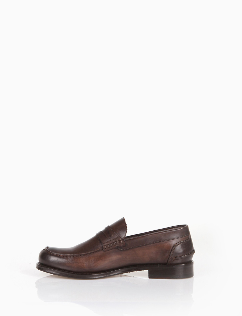 Loafers dark brown leather