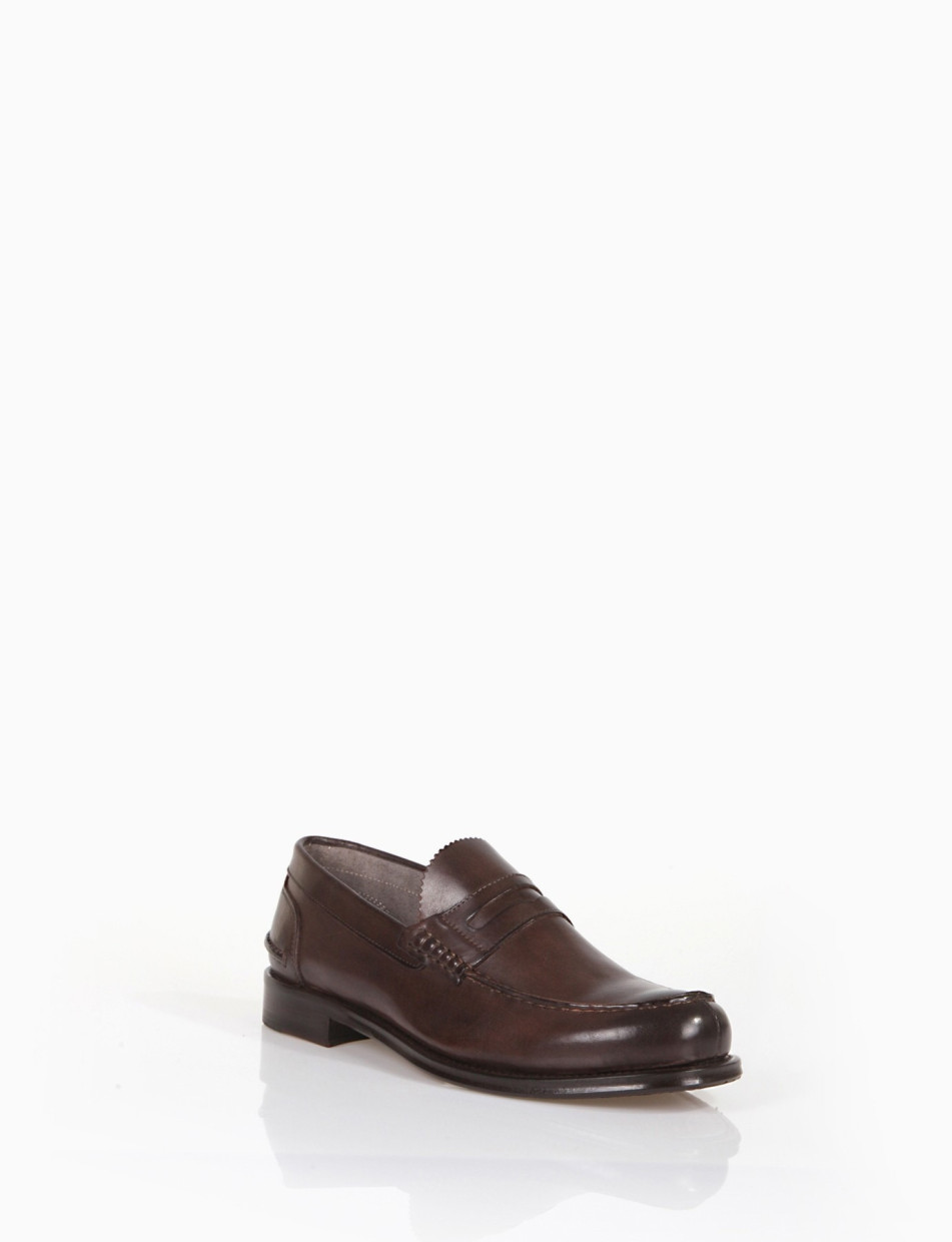 Loafers dark brown leather