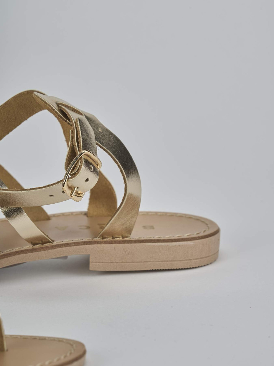 Sandali tacco 1cm laminato oro