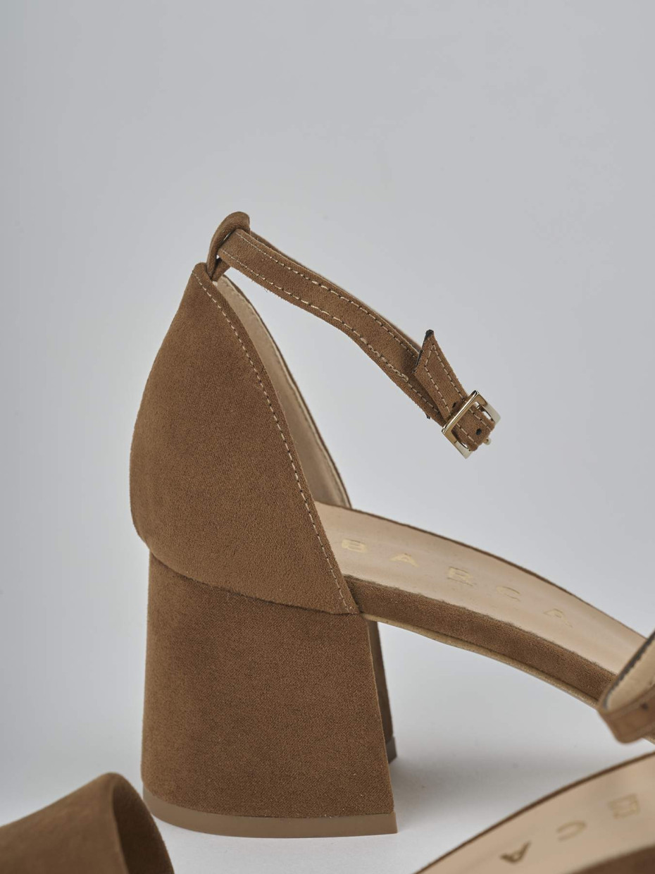 Sandalo tacco 6 cm marrone camoscio