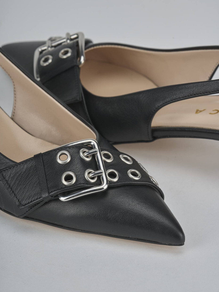 Décolleté e slingback tacco 5cm pelle nero