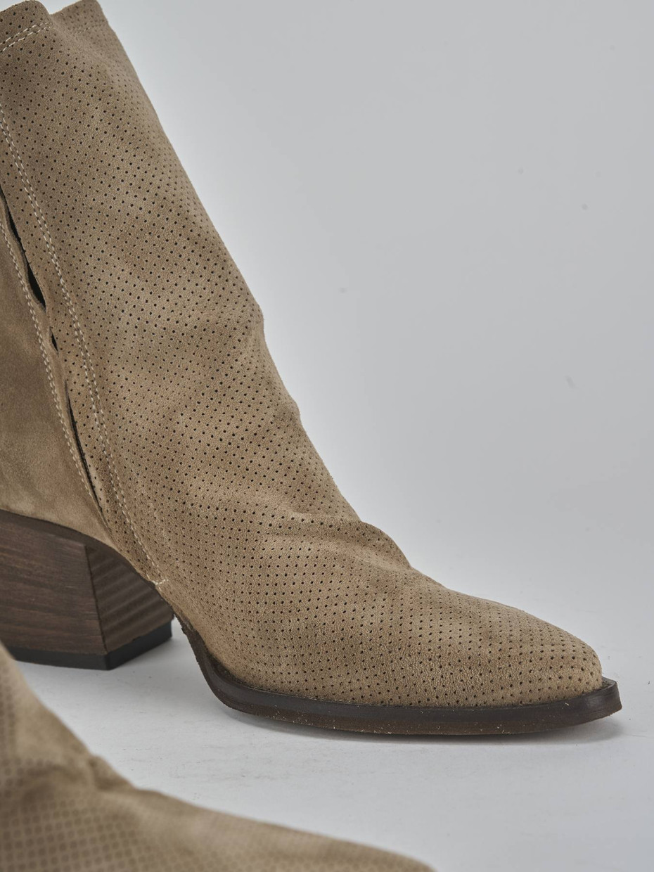 Stivaletti tacco 5cm camoscio marrone
