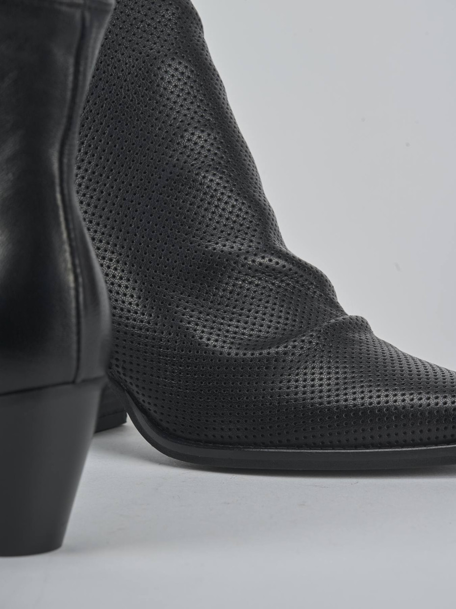 Stivaletti tacco 5cm pelle nero