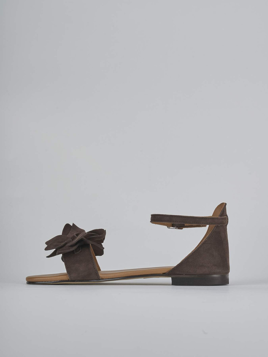 Sandalo tacco 1 cm testa camoscio