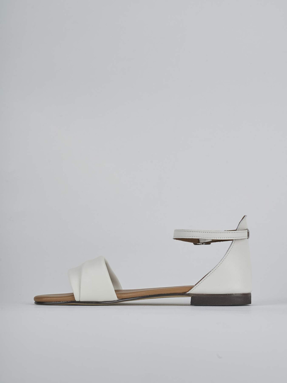 Sandalo tacco 1 cm bianco pelle