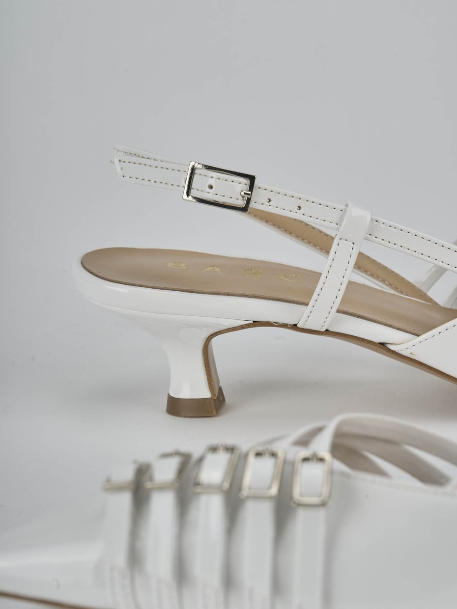Décolleté e slingback tacco 4cm vernice bianco