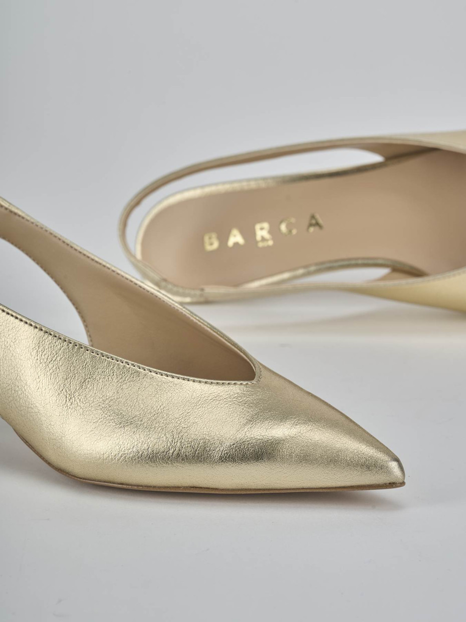Décolleté e slingback tacco 4cm laminato oro